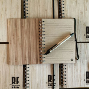 Cuaderno anotador de Bamboo 18×14 cm con bolígrafo de madera